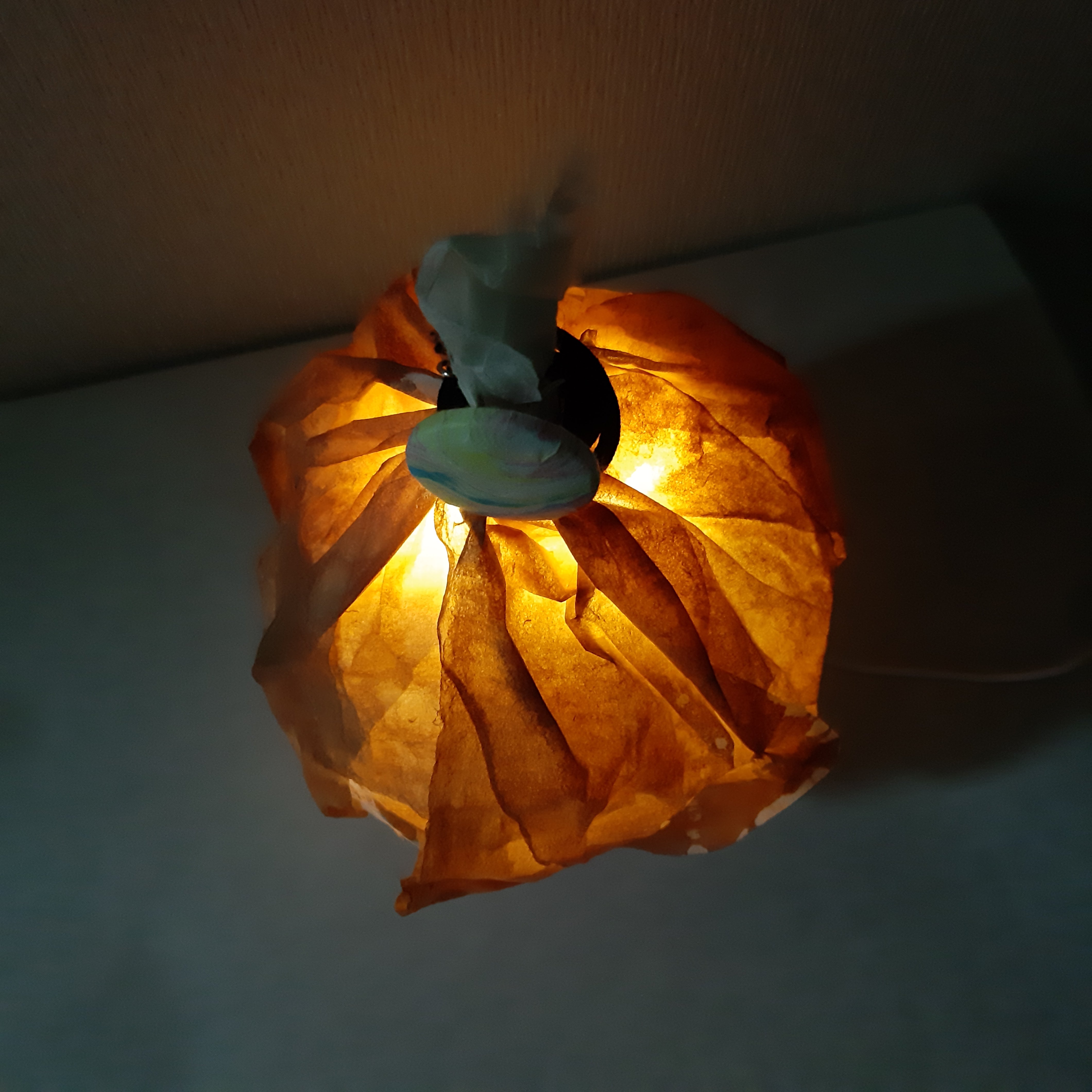Lampe de table « AKARI », IMA COCO.#ak002, papier de riz, USB, minimaliste ; sur Osaka Art &amp; Design 2025